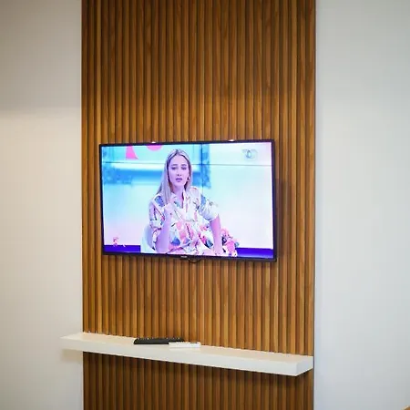 Palm Apartment-suite * Vlorë