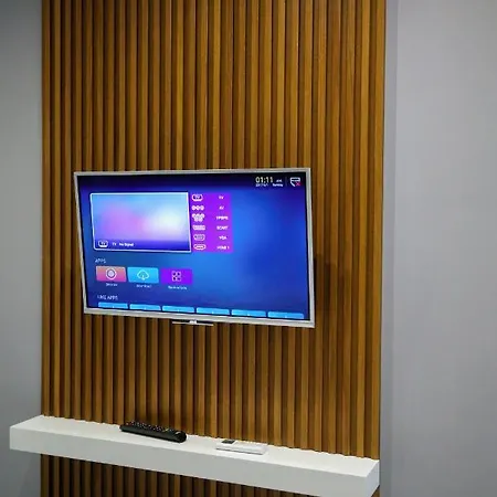 Palm Apartment-suite Апартаменты Влёра