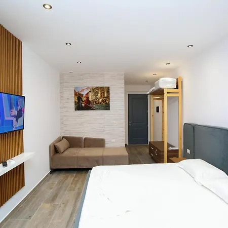 Апартаменты Palm Apartment-suite