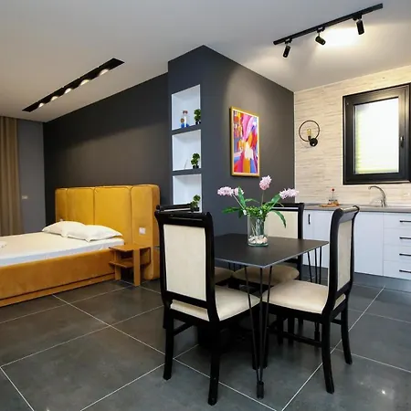 Palm Apartment-suite * Vlora