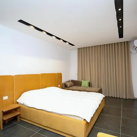 Palm Apartment-suite * Vlorë