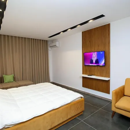 Апартаменты Palm Apartment-suite