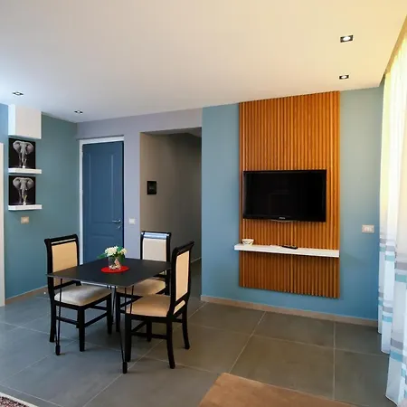 Apartman Palm Apartment-suite *
