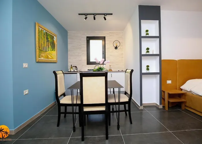 Palm Apartment-suite Vlorë